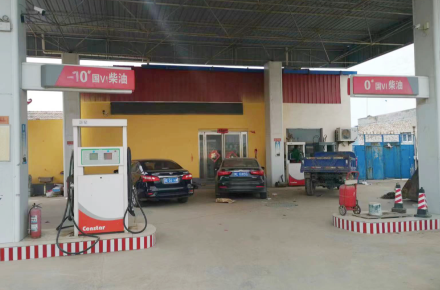 有三臺挖掘機的董老板為何轉型開收割機？收的都是現錢！(圖2)