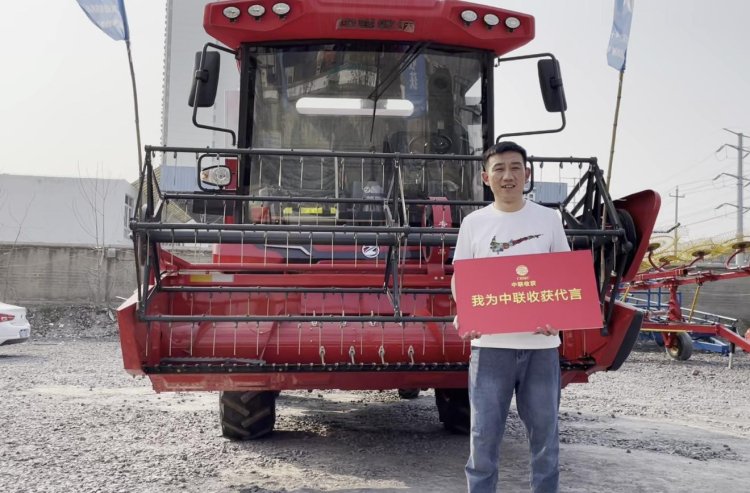來(lái)自90后經(jīng)銷商的認(rèn)可：從小接觸新疆—2小麥機(jī)，對(duì)中聯(lián)收獲完全認(rèn)可(圖1)