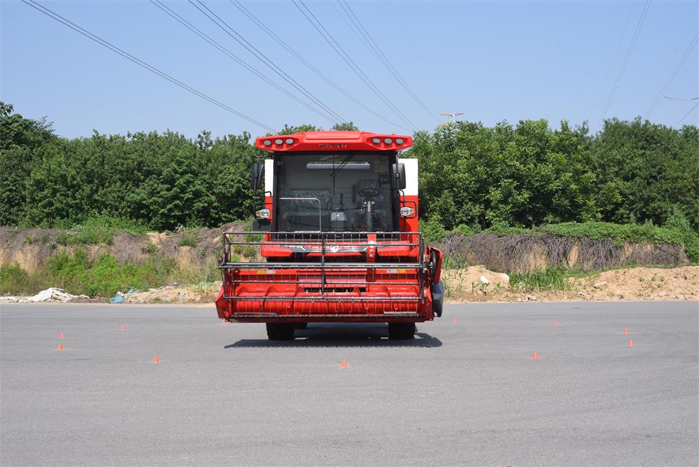 中聯(lián)收獲2024款新疆10谷物聯(lián)合收獲機